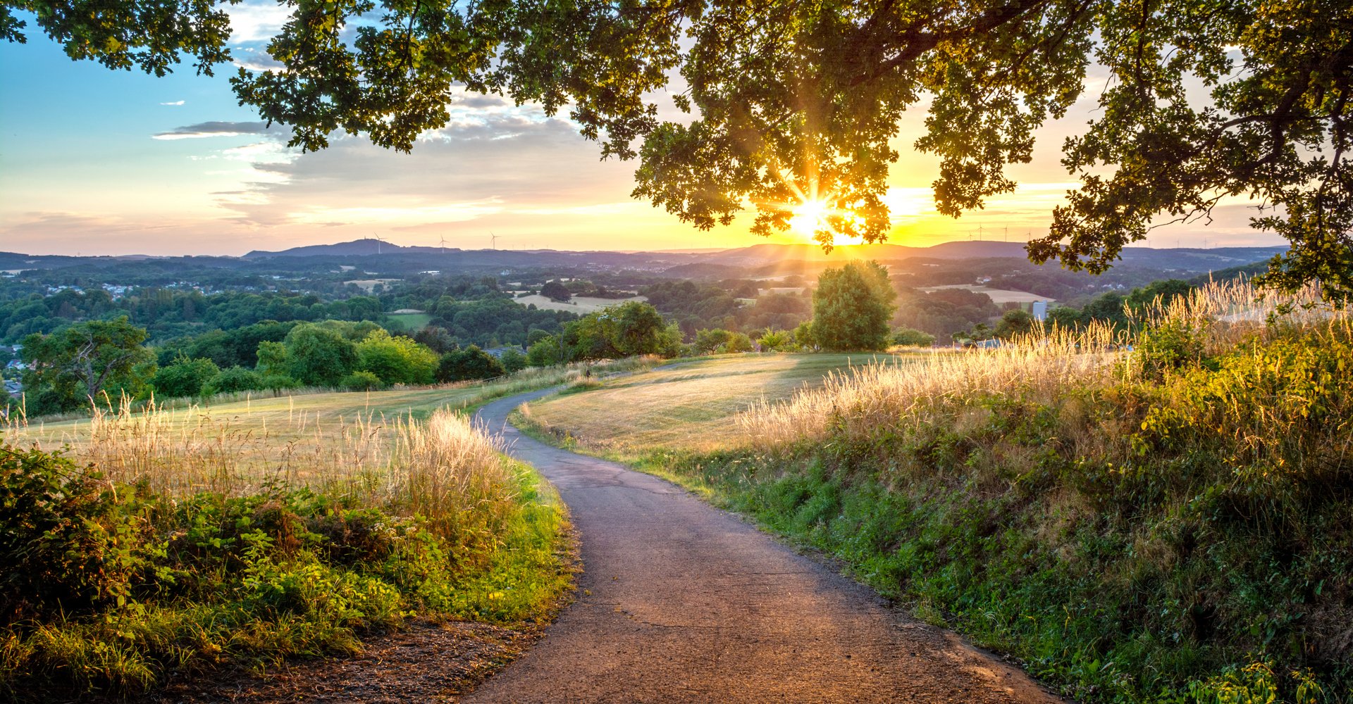 St.Wendeler Land mit Sonnenaufgang