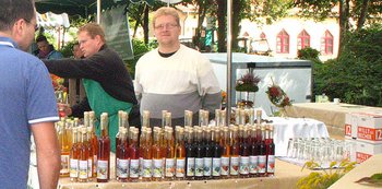 Verkaufsstand mit Schnäpsen