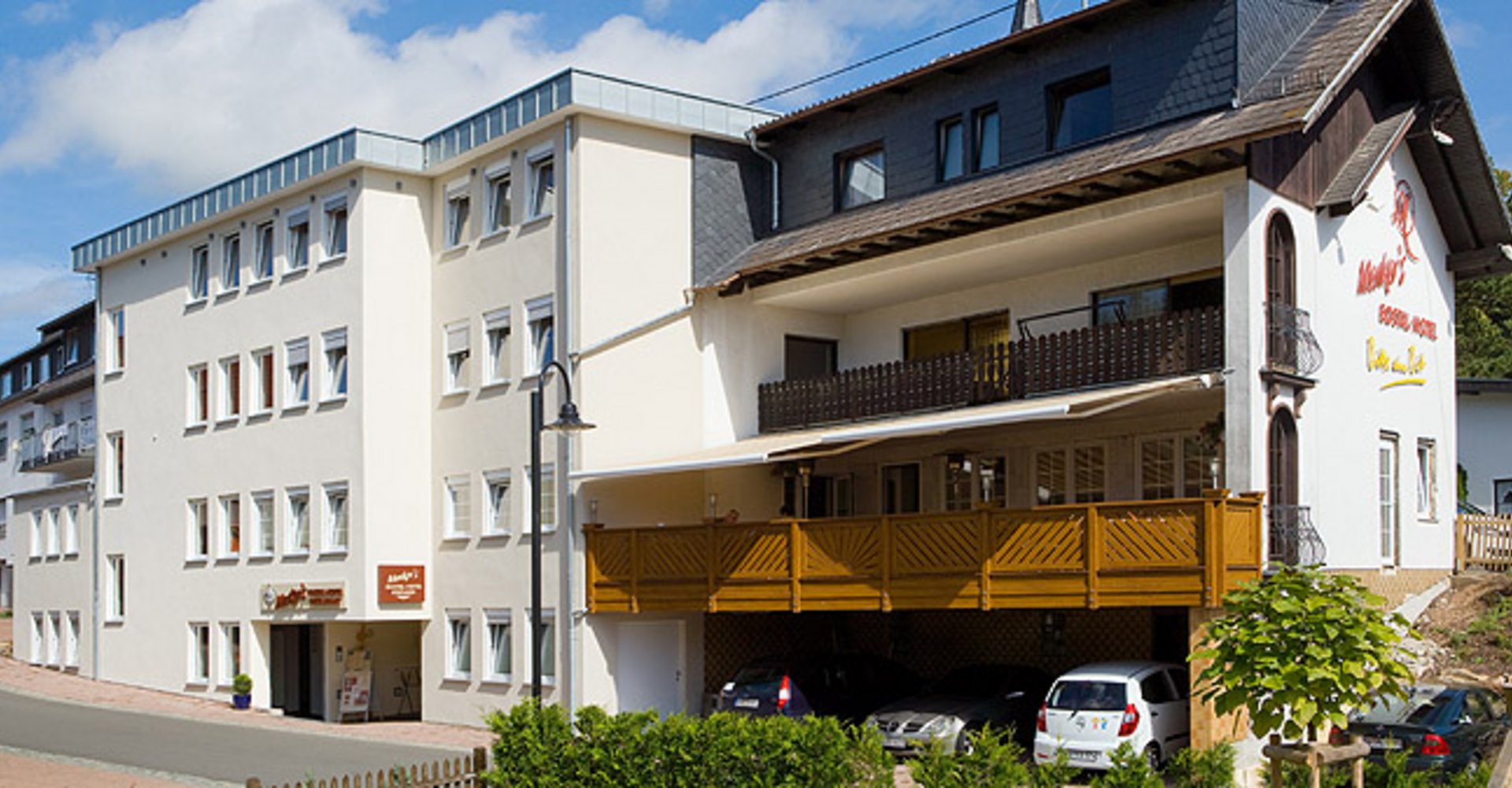 Aussenansicht des Merker's Bostal Hotel